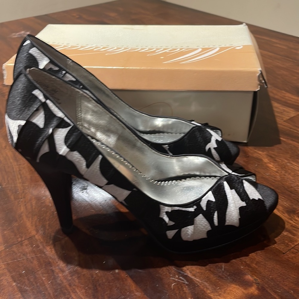 Women pumps - Picture 3 of 7